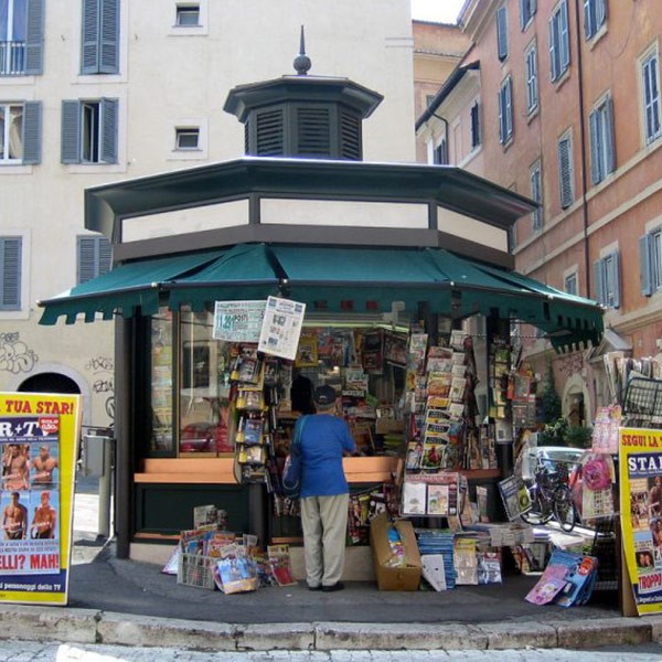 Elogio degli spacciatori di carta - Marcello Veneziani